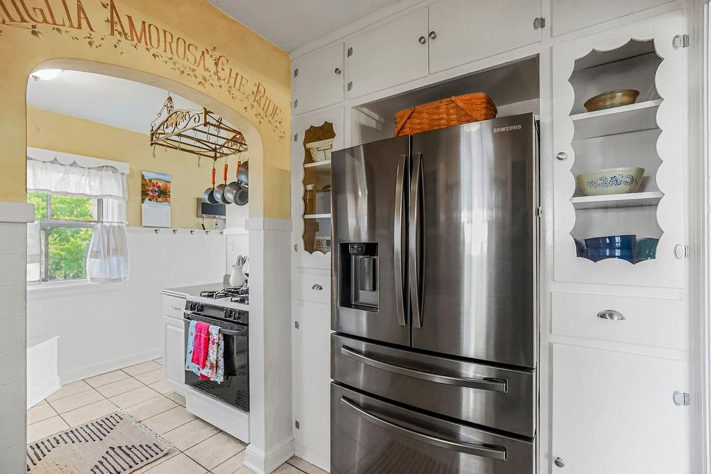 32900 W 84th Street
