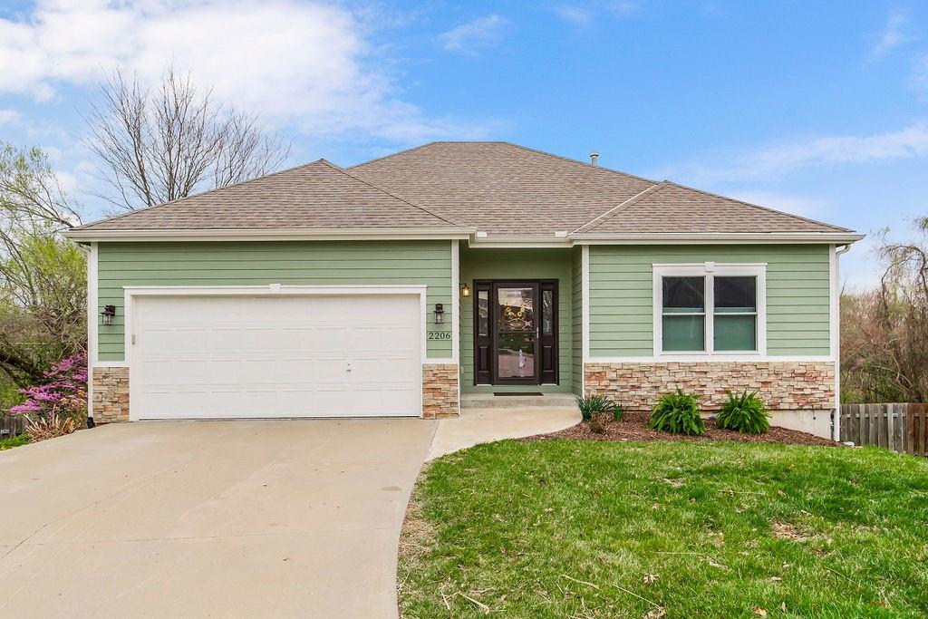 2206 Gennessee Court