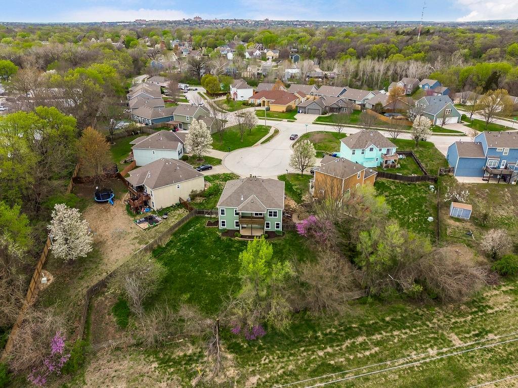 2206 Gennessee Court