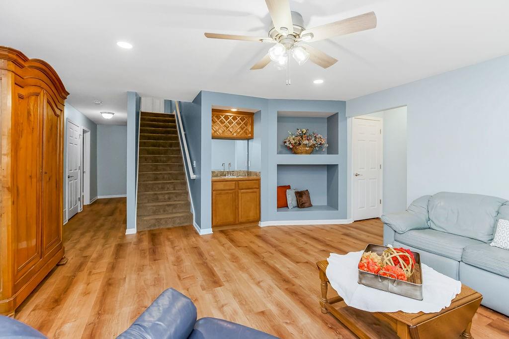 2206 Gennessee Court