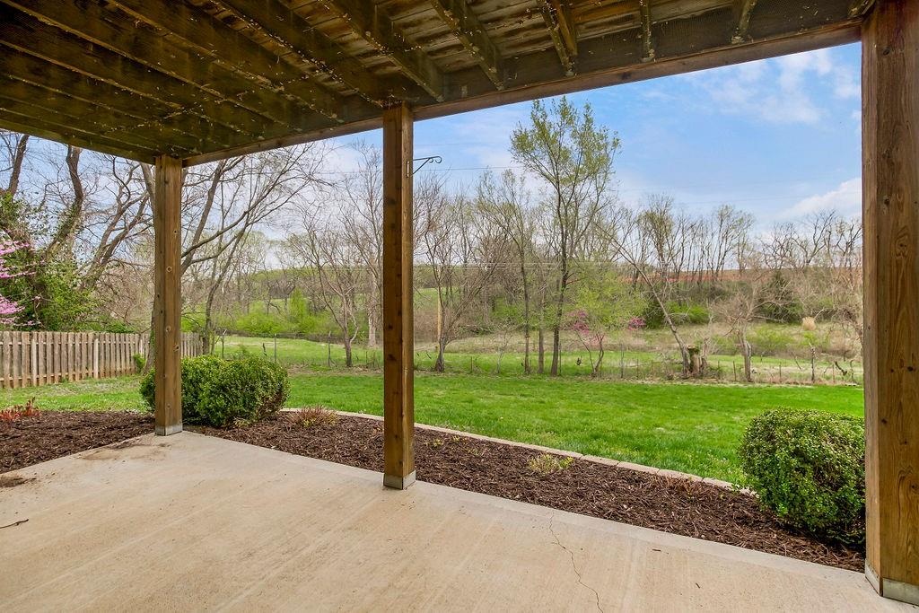 2206 Gennessee Court