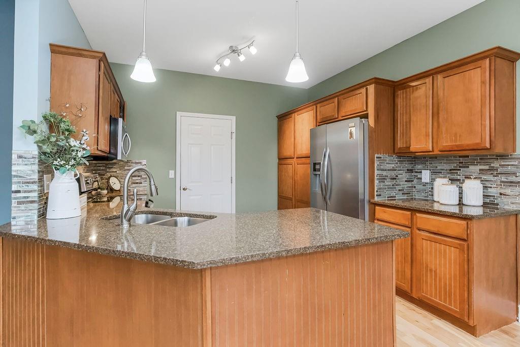 2206 Gennessee Court