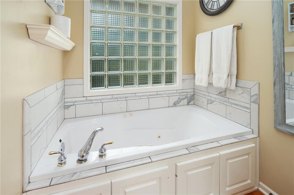 5948 SW 31st Terrace