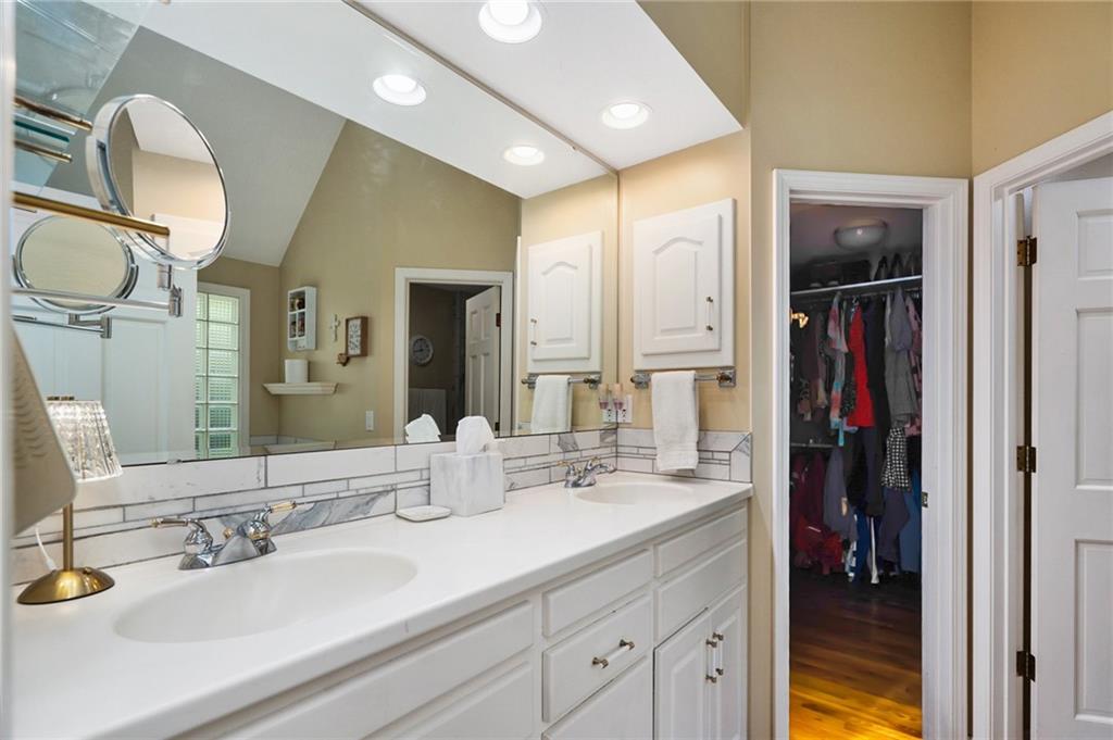 5948 SW 31st Terrace