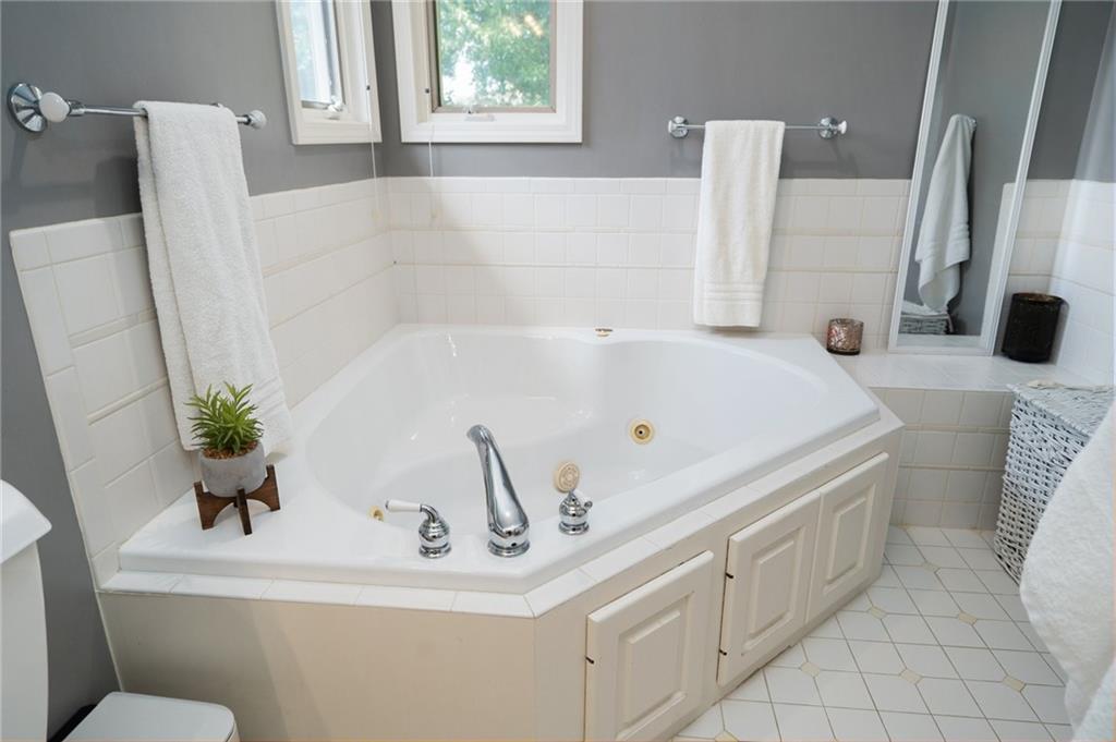 5948 SW 31st Terrace