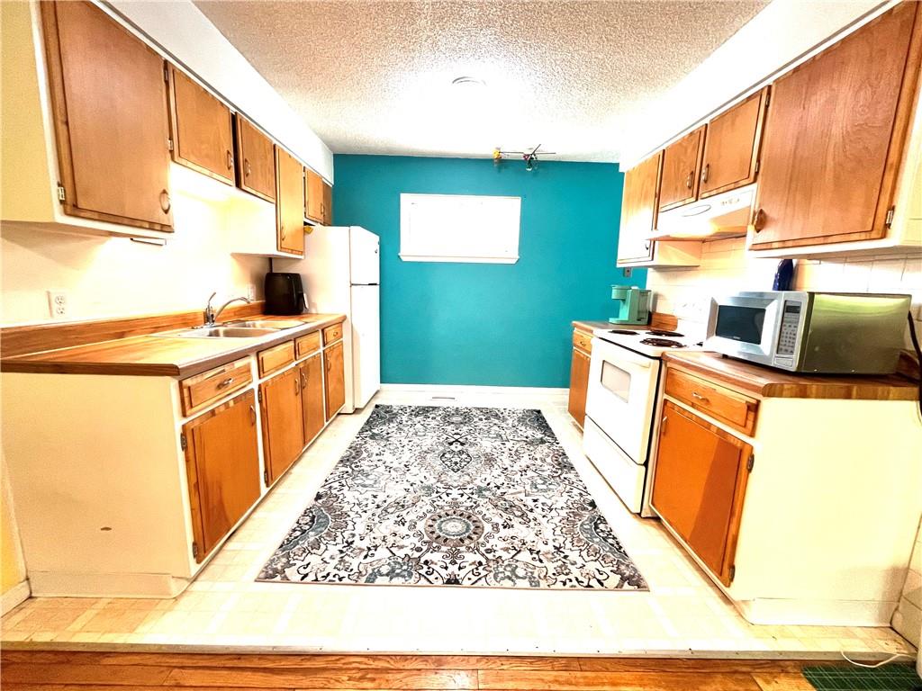 255 N Michigan Street Unit: 22