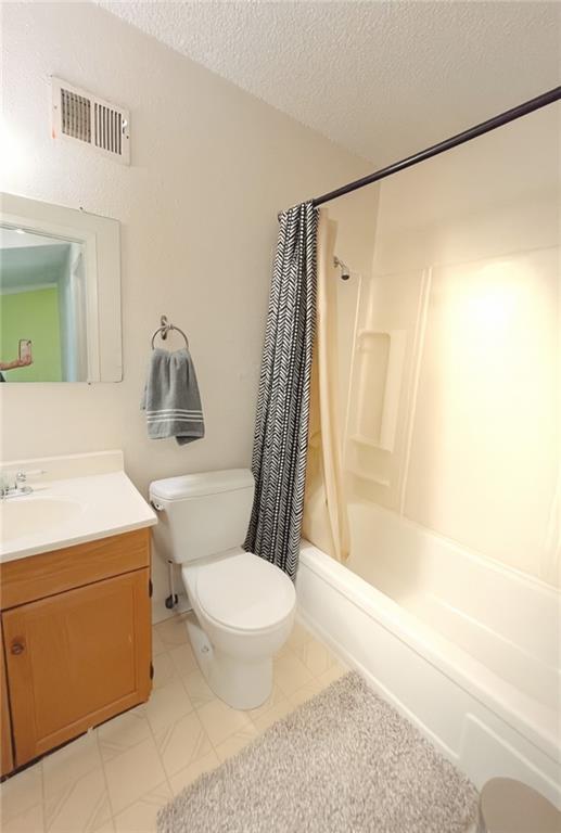 255 N Michigan Street Unit: 22
