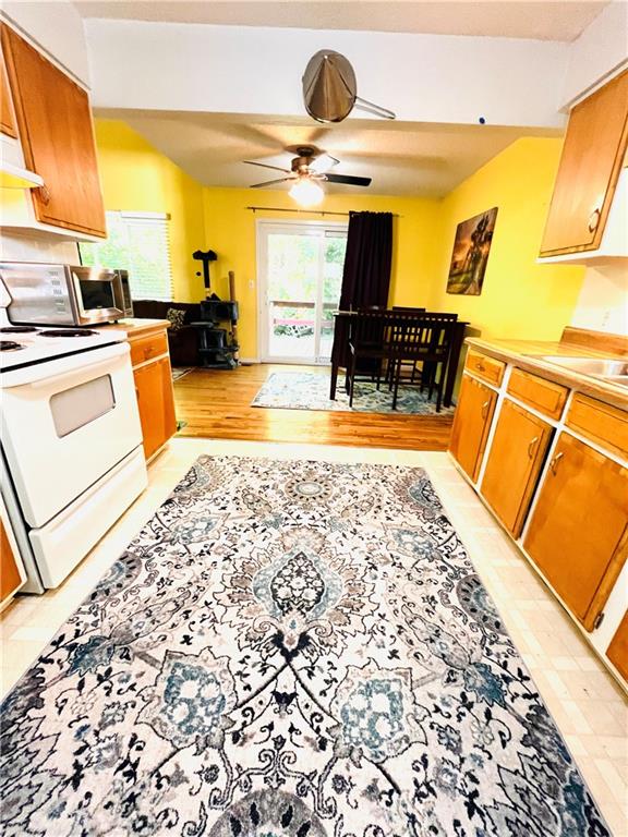 255 N Michigan Street Unit: 22