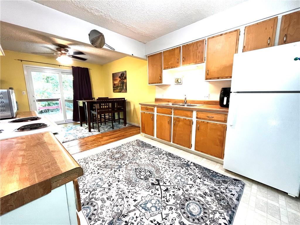 255 N Michigan Street Unit: 22