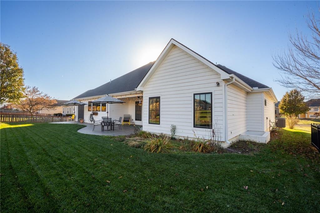 1210 Signal Lake Court