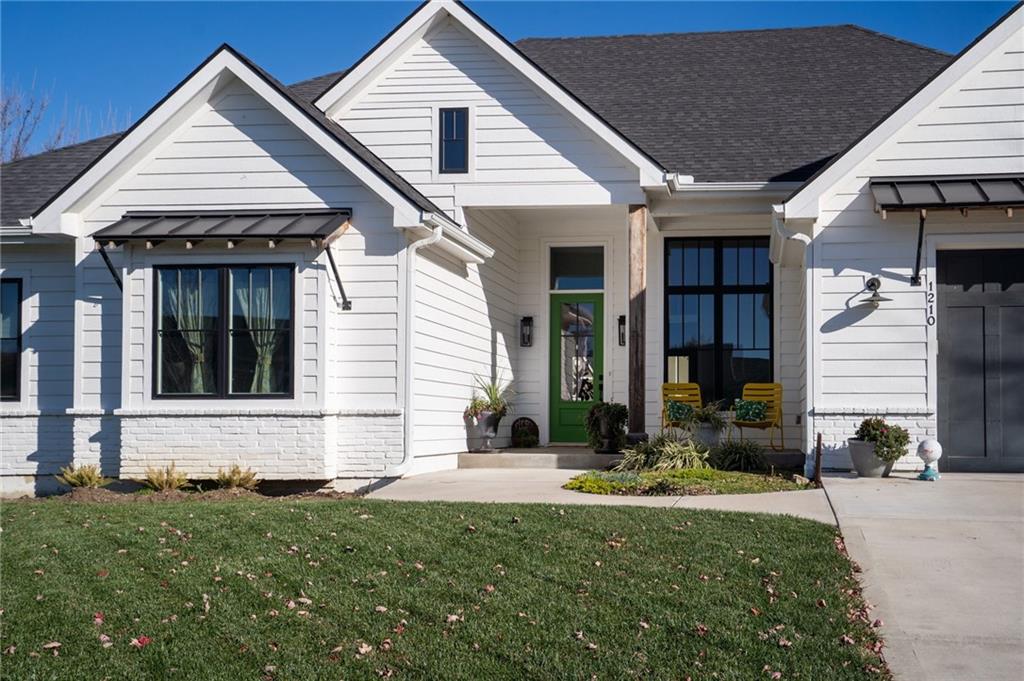 1210 Signal Lake Court