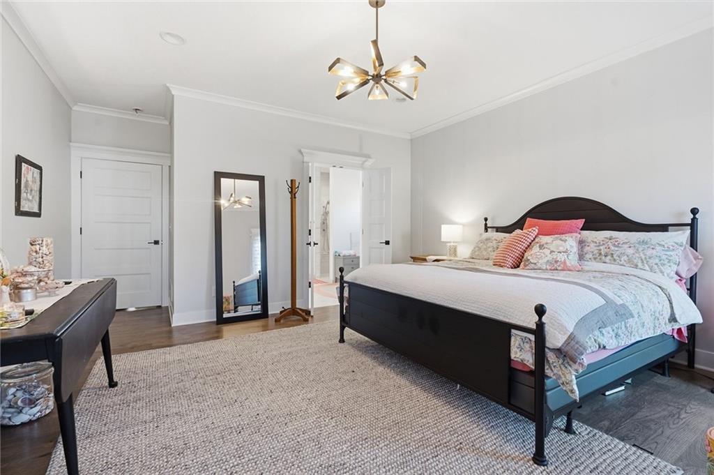 1210 Signal Lake Court