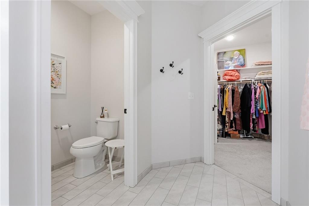 1210 Signal Lake Court