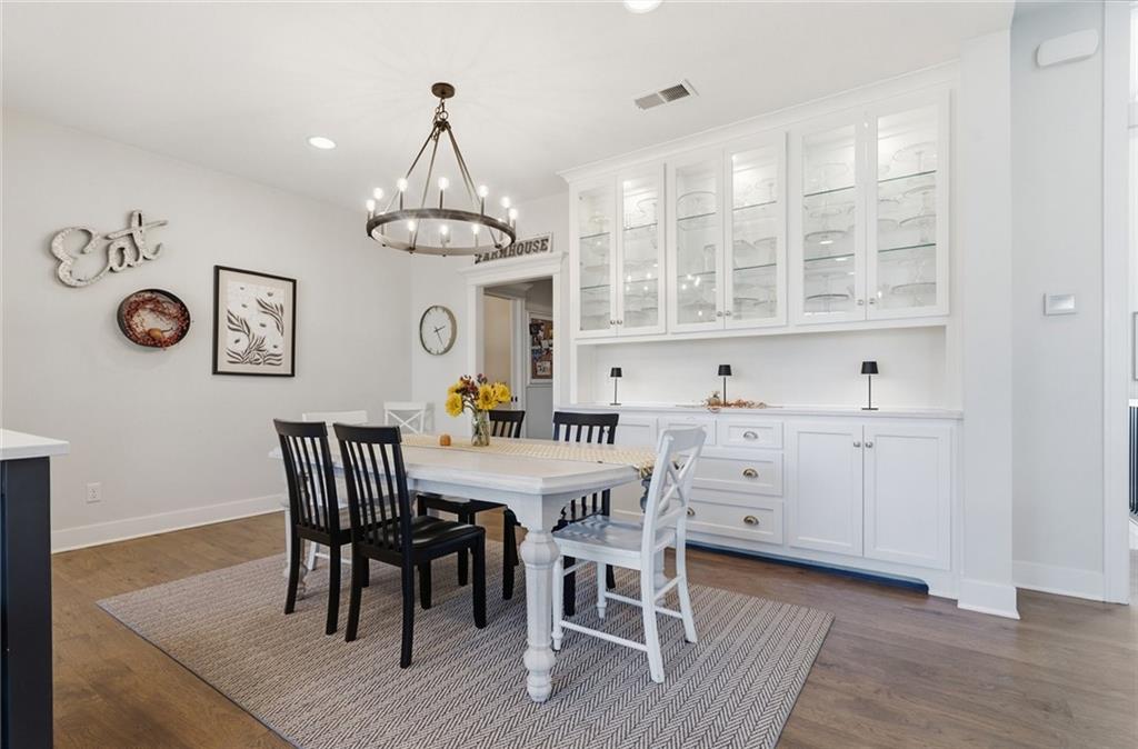 1210 Signal Lake Court