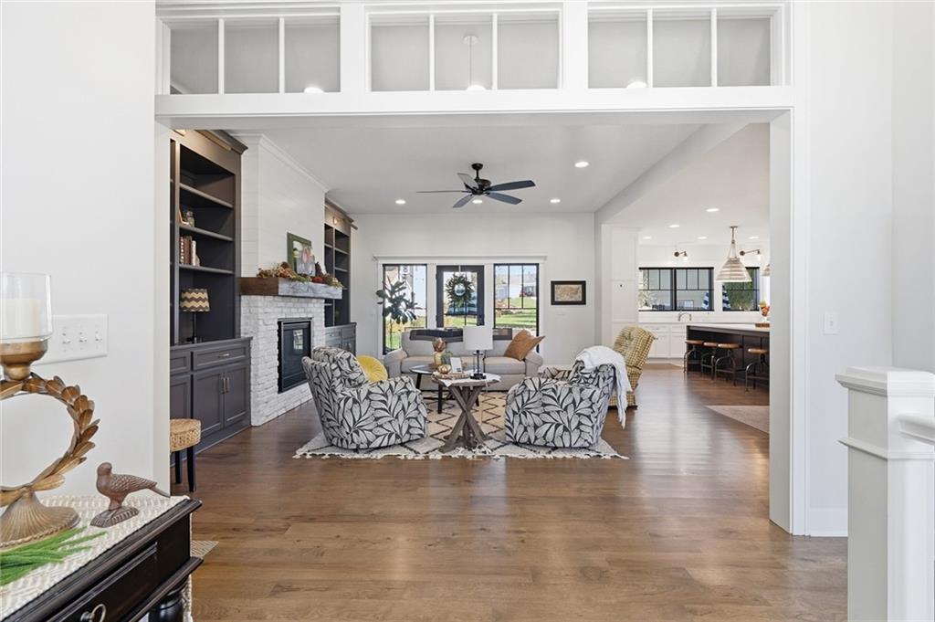 1210 Signal Lake Court