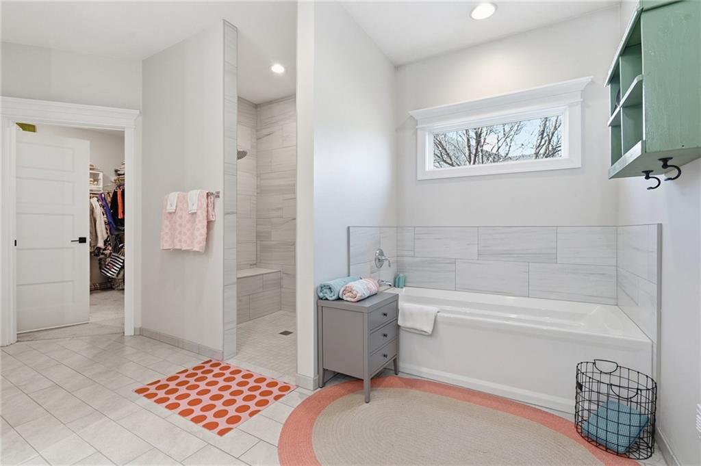 1210 Signal Lake Court