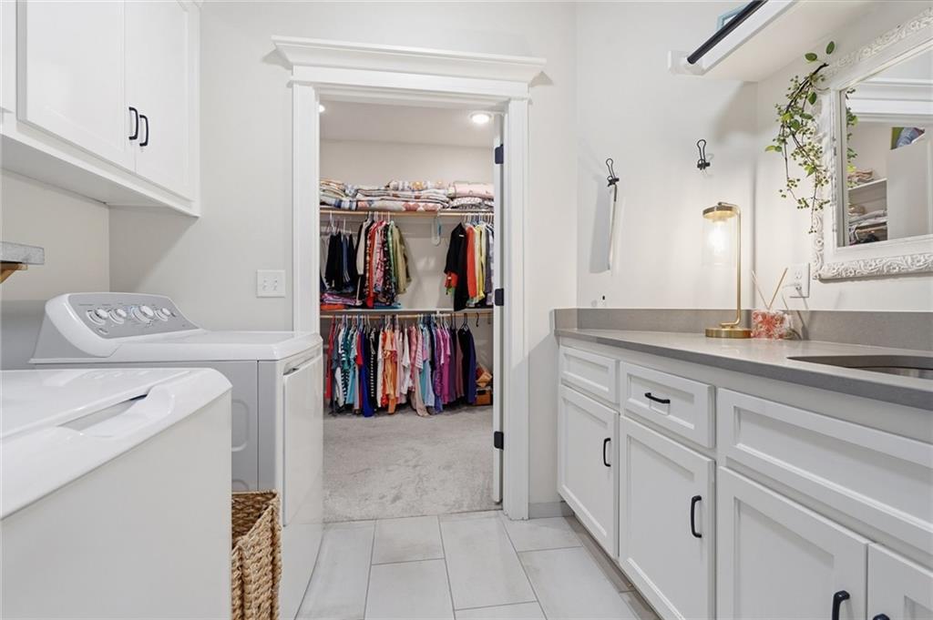 1210 Signal Lake Court