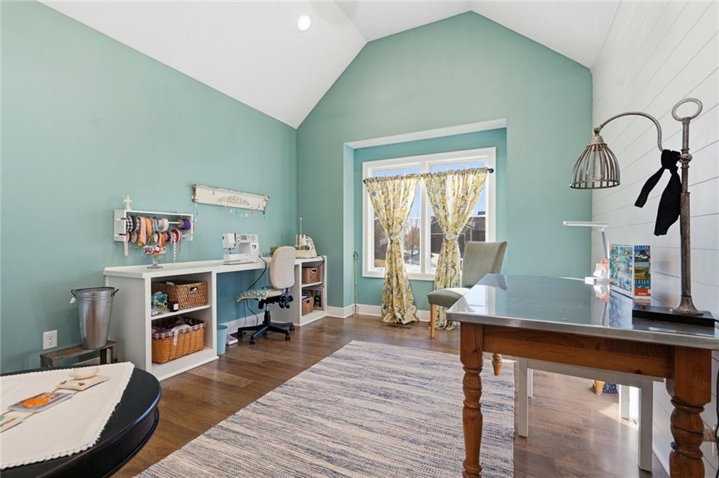 1210 Signal Lake Court