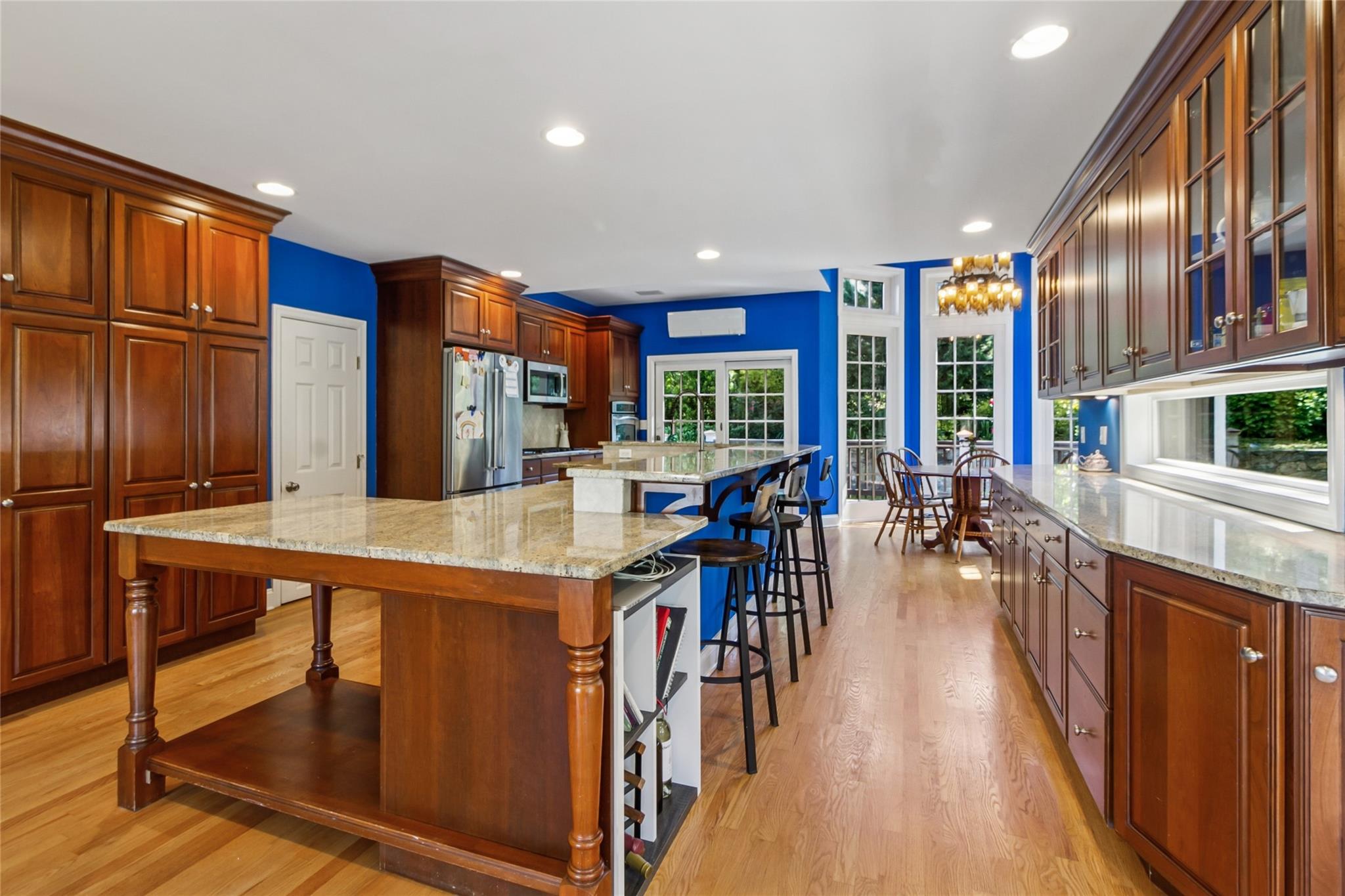 10 Belmont