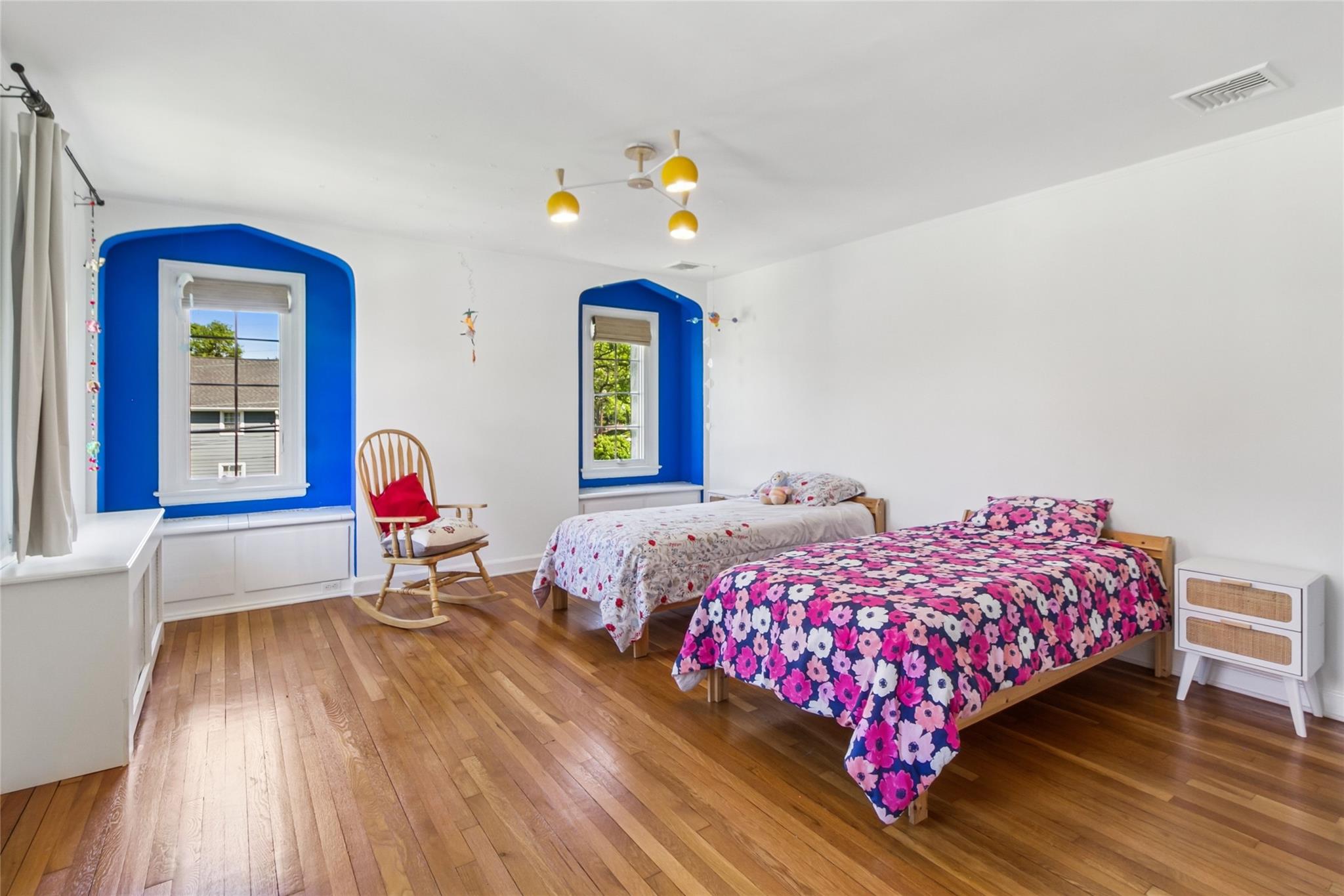 10 Belmont