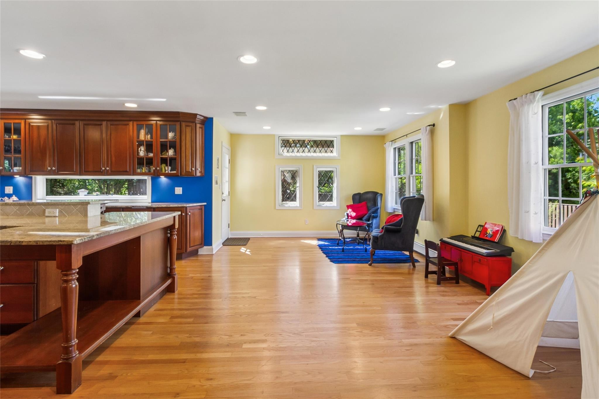 10 Belmont
