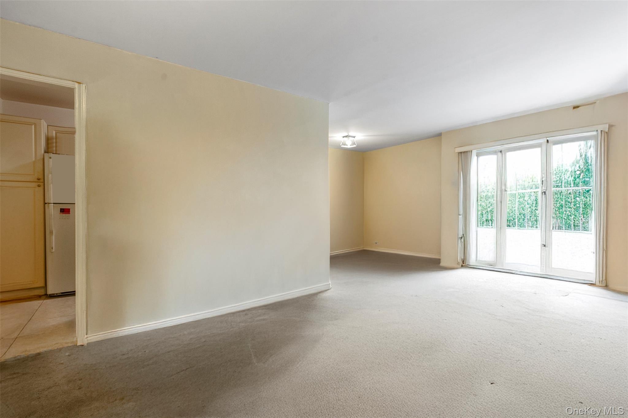 900 Midland Avenue Unit: 2E