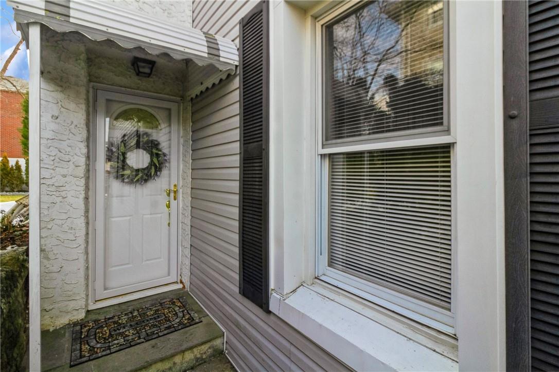 16 Tunis Avenue