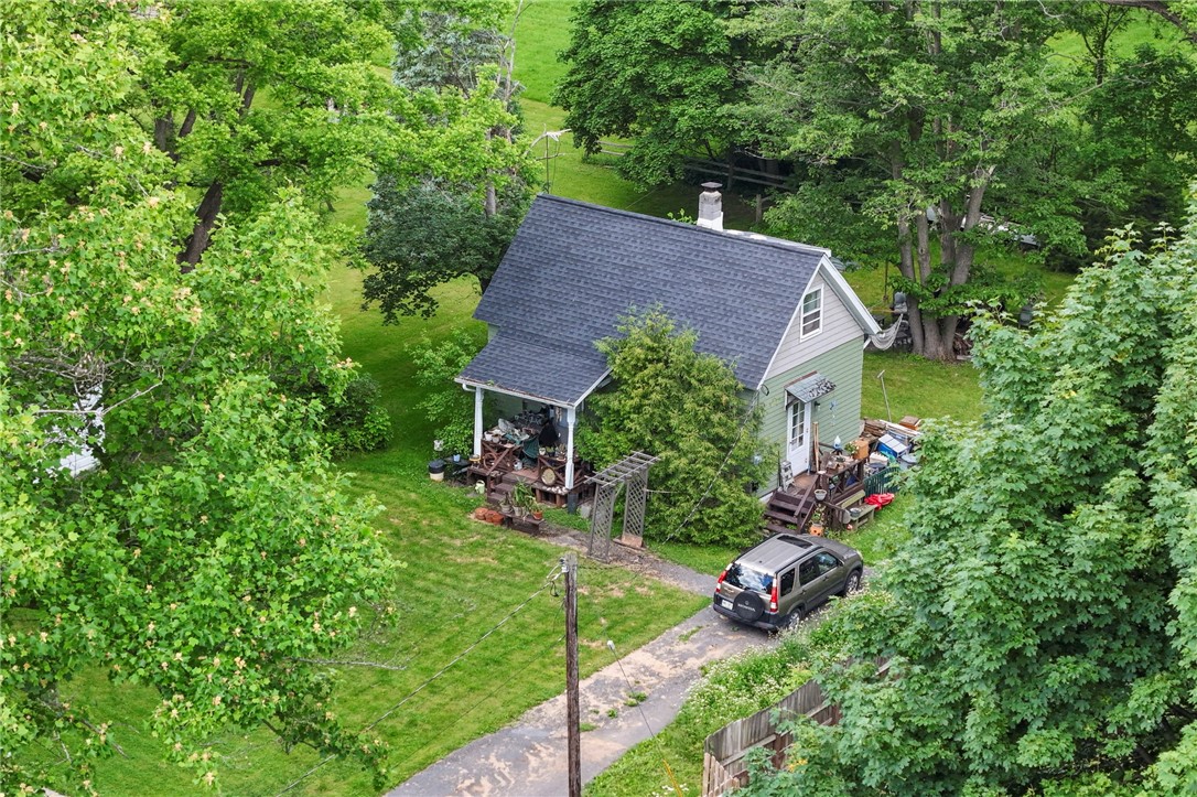 7 Hockeborne Avenue
