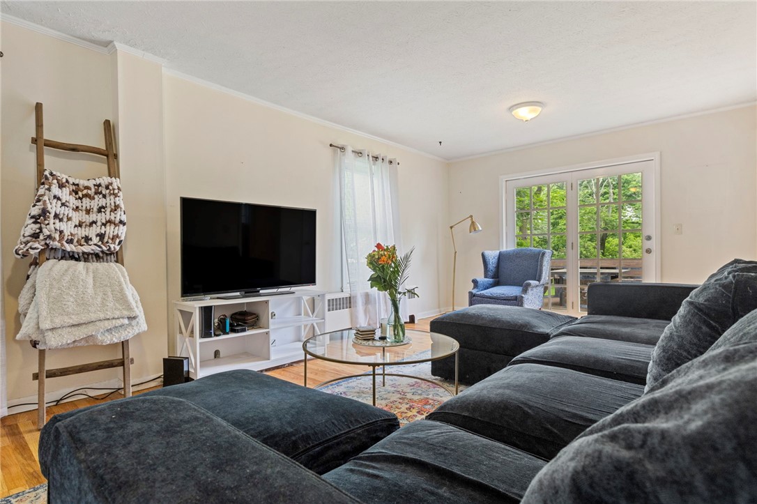 7 Hockeborne Avenue