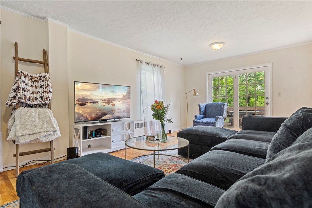 7 Hockeborne Avenue