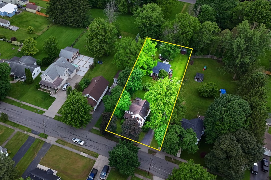 7 Hockeborne Avenue