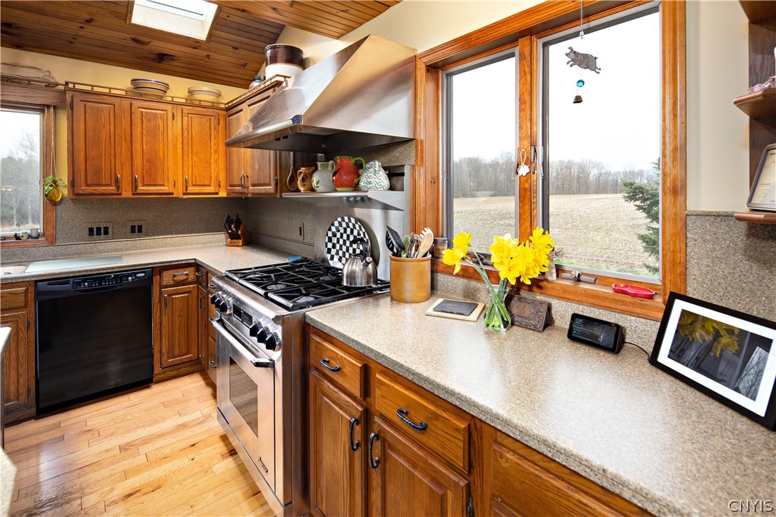 1620 New Seneca Turnpike