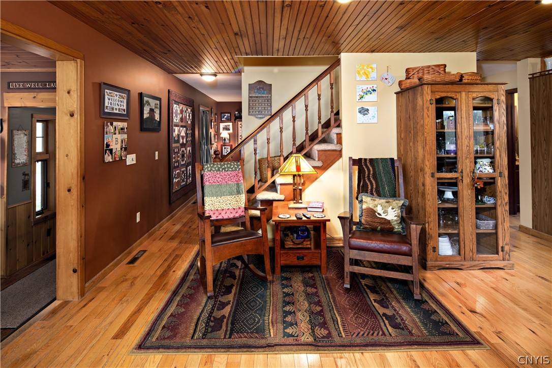 1620 New Seneca Turnpike