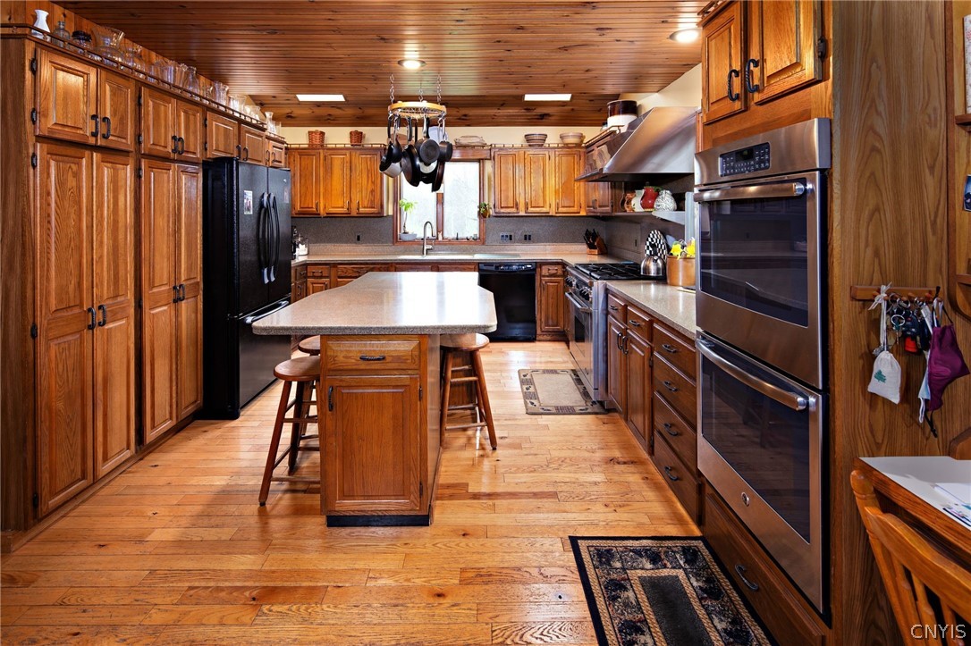 1620 New Seneca Turnpike