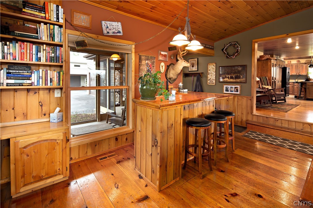 1620 New Seneca Turnpike