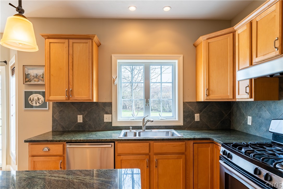 5016 Horizon Terrace