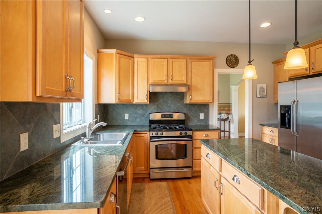 5016 Horizon Terrace