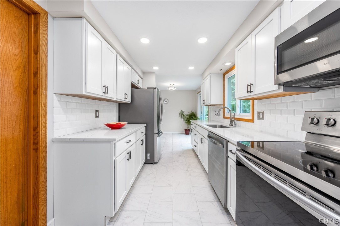 1089 JEWETT ROAD