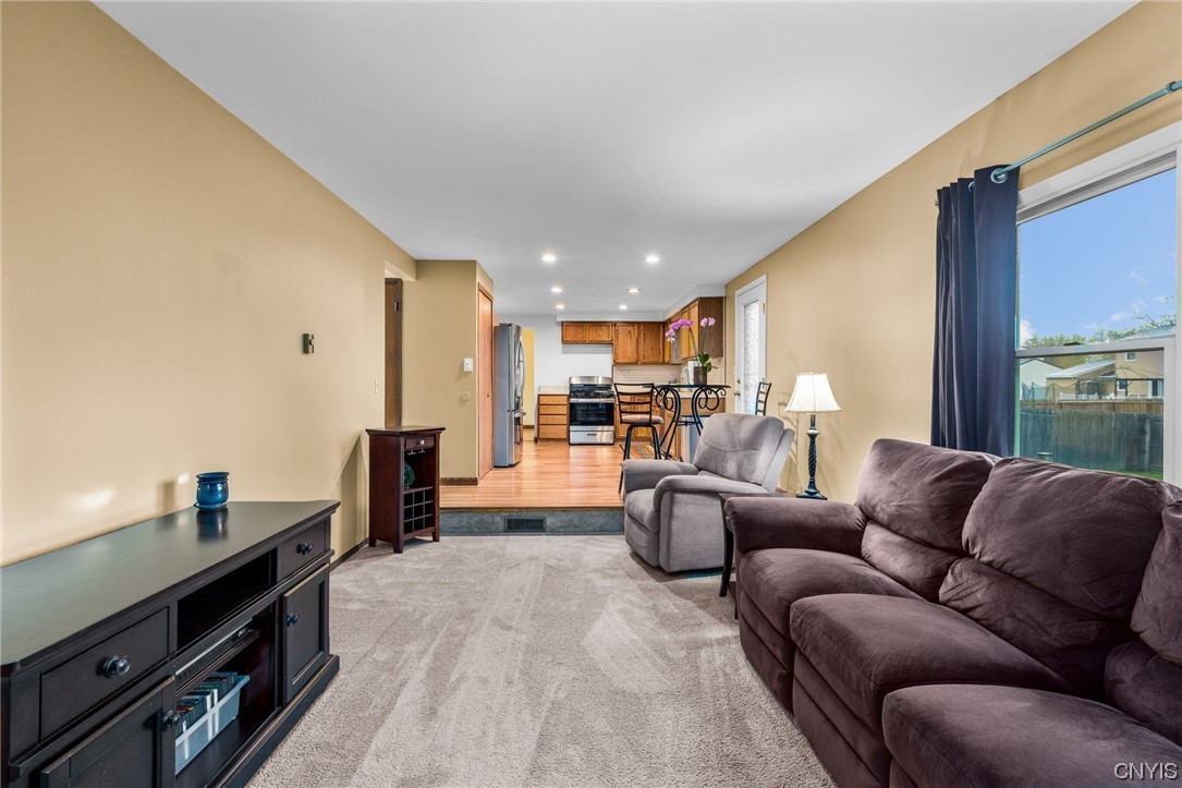 8196 Gatewood Drive