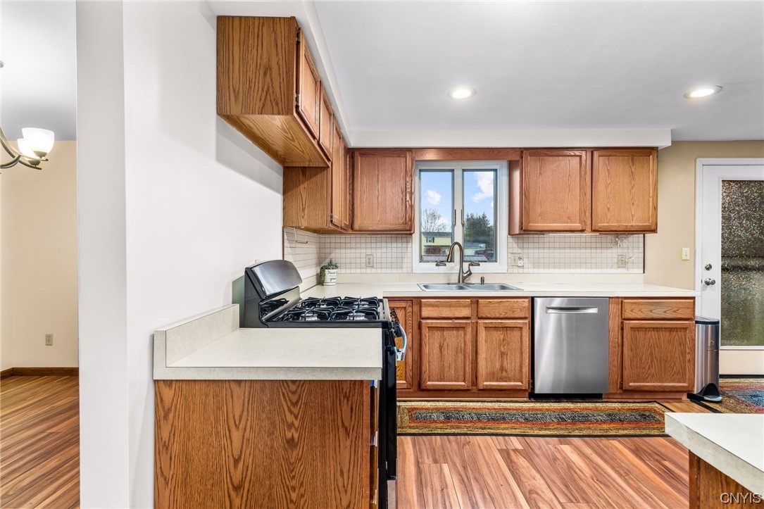 8196 Gatewood Drive