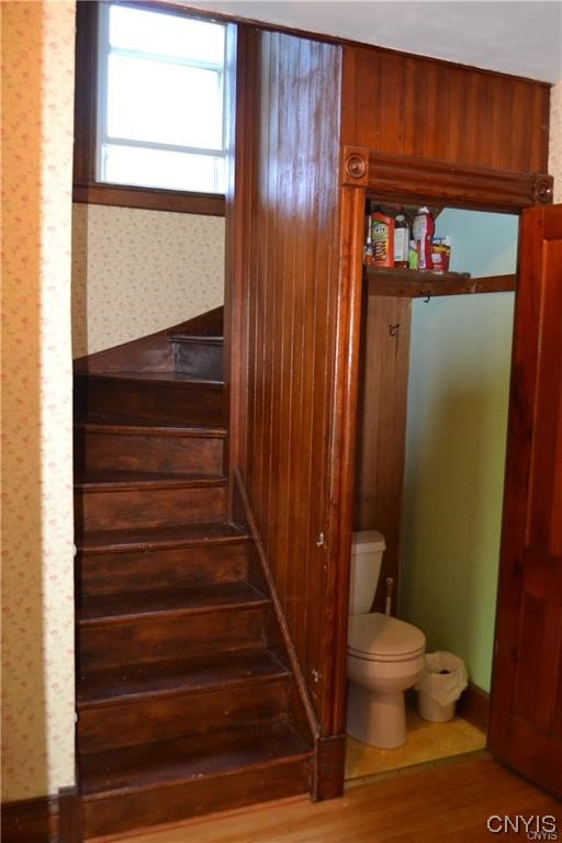 43 Leitch Ave