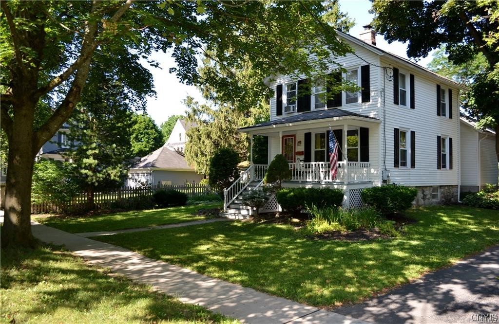 43 Leitch Ave