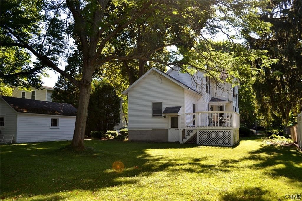 43 Leitch Ave