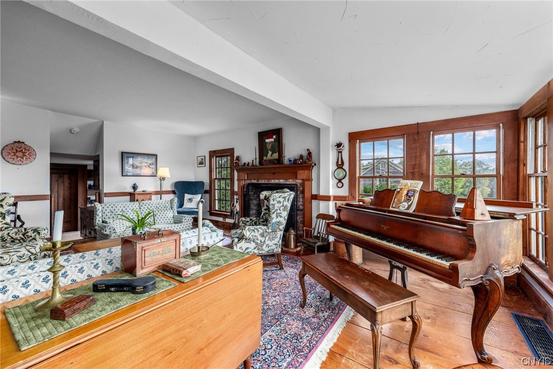 1631 Albring Road