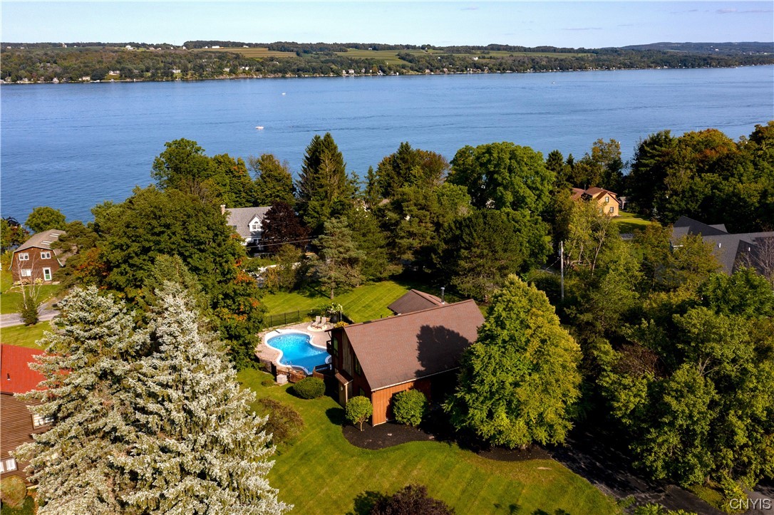 2502 Lakewatch Lane