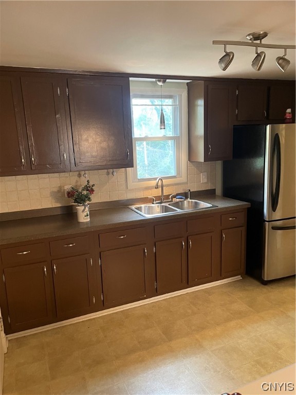 415 Hillsboro Parkway
