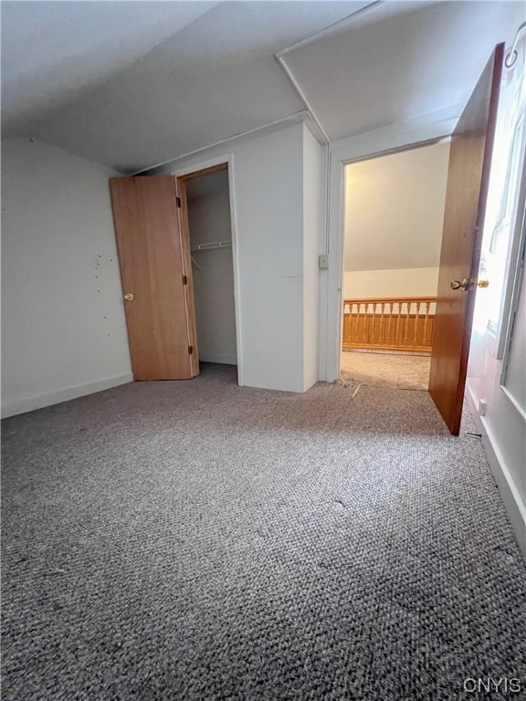 930 Old Seneca