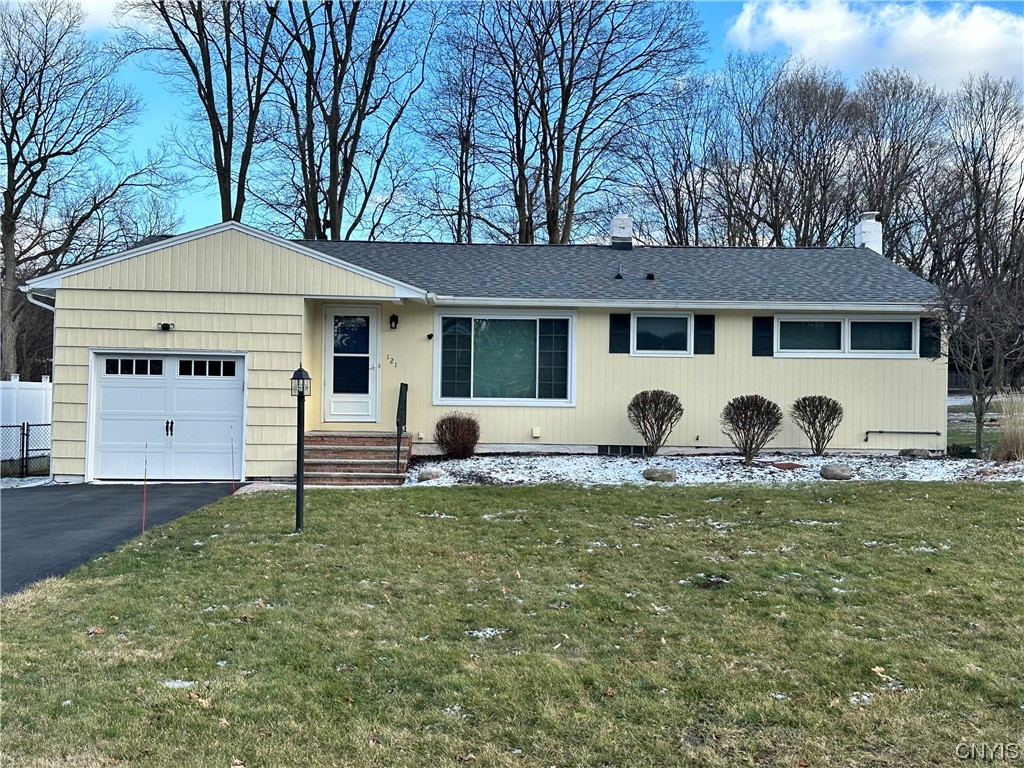 121 Hillcrest Road