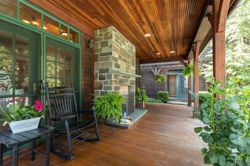 1782 Tamarack Trail