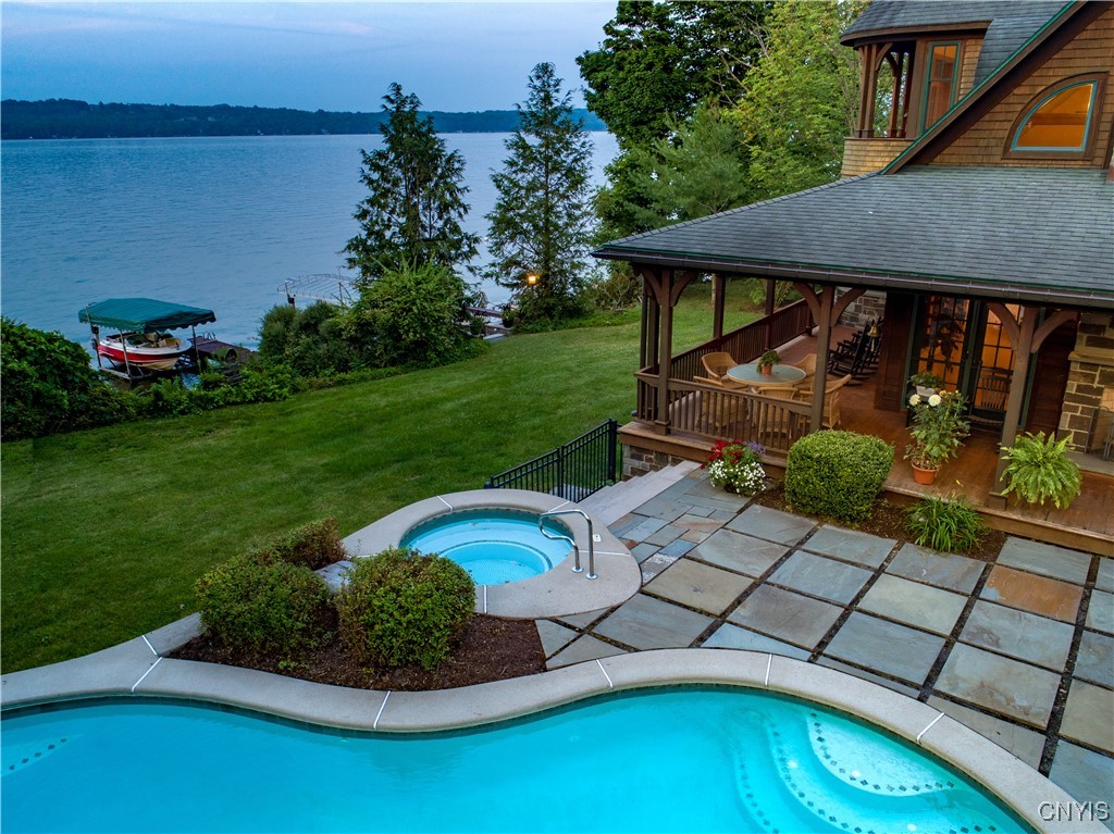 1782 Tamarack Trail